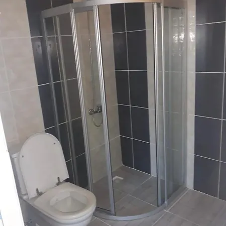 Nurer Kiz Aparti * Antalya